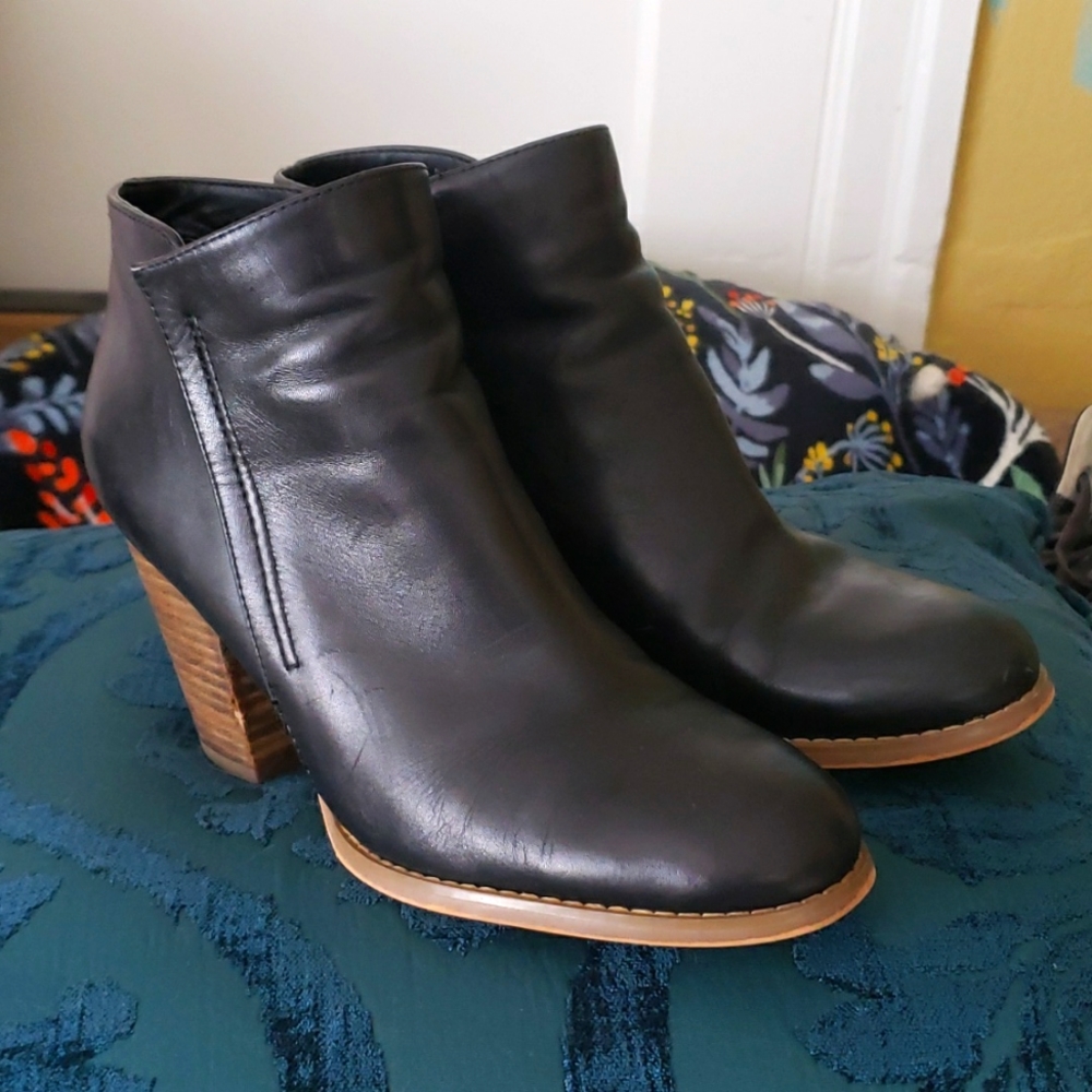 Guess Leather Heeled Boots